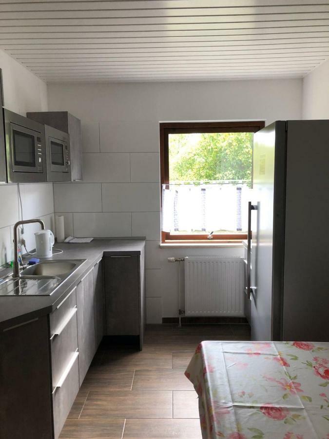 Pension ,,Vier Tore" Neubrandenburg Esterno foto
